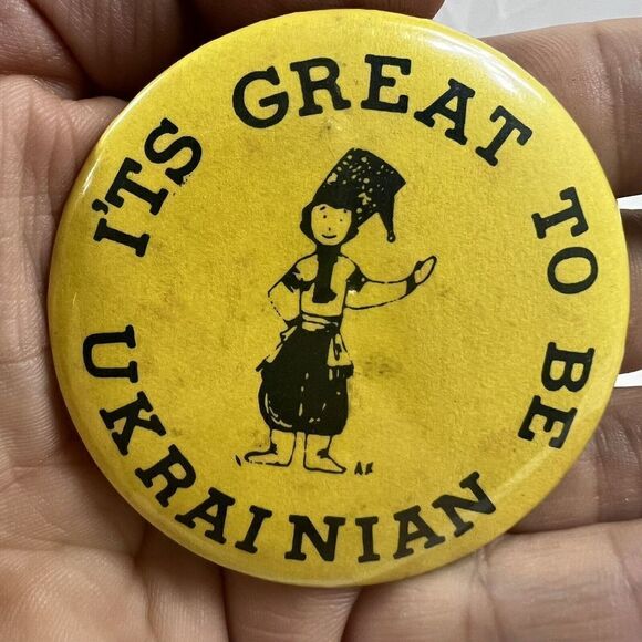 Ukrainian support vtg button, "it's great to be Ukrainian". Ukraine Vintage - Picture 1 of 4